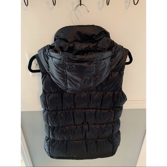 NWT Michael Kors Down Vest - Picture 3 of 5